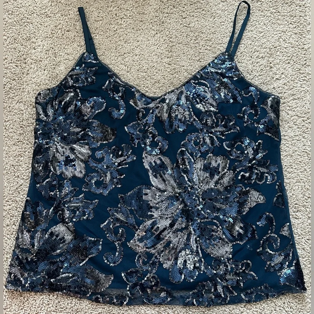 White House Black Market Blue Sequin Floral Cami Tank Size XL Tank Top - Picture 1 of 6
